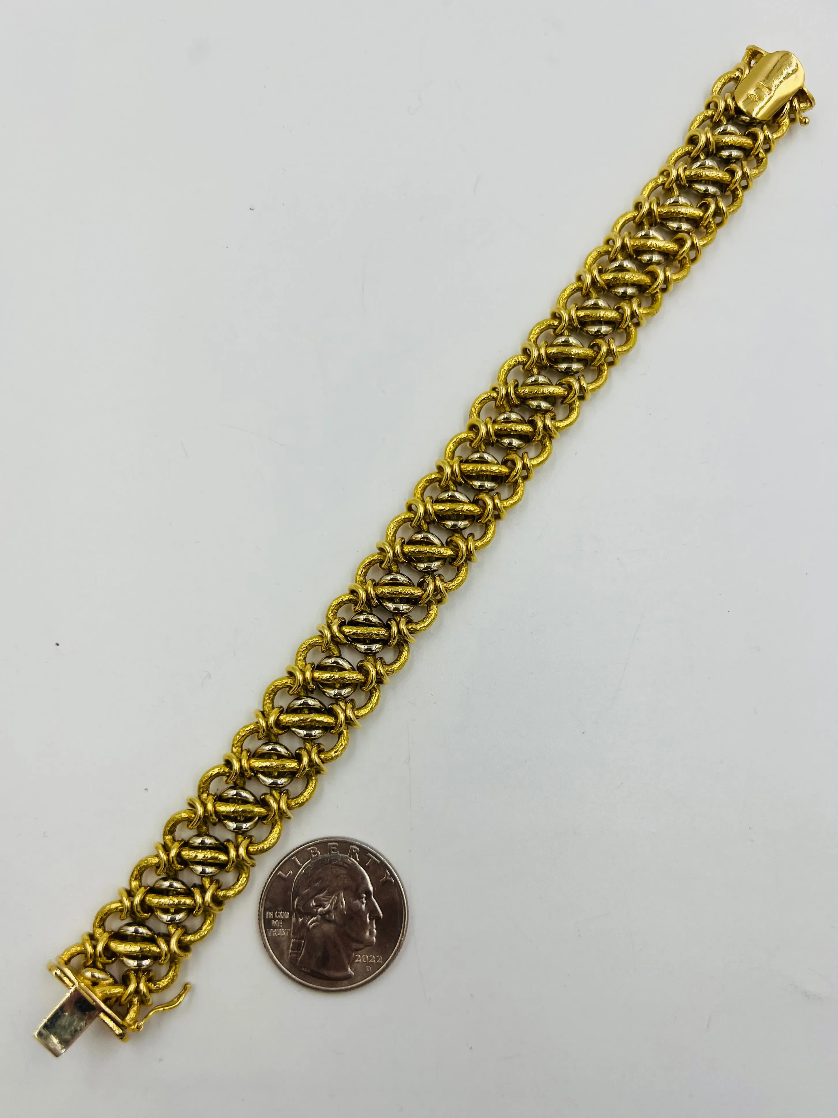 Vintage 1970s Interlocking 18k Yellow Gold Link Bracelet 8" Long