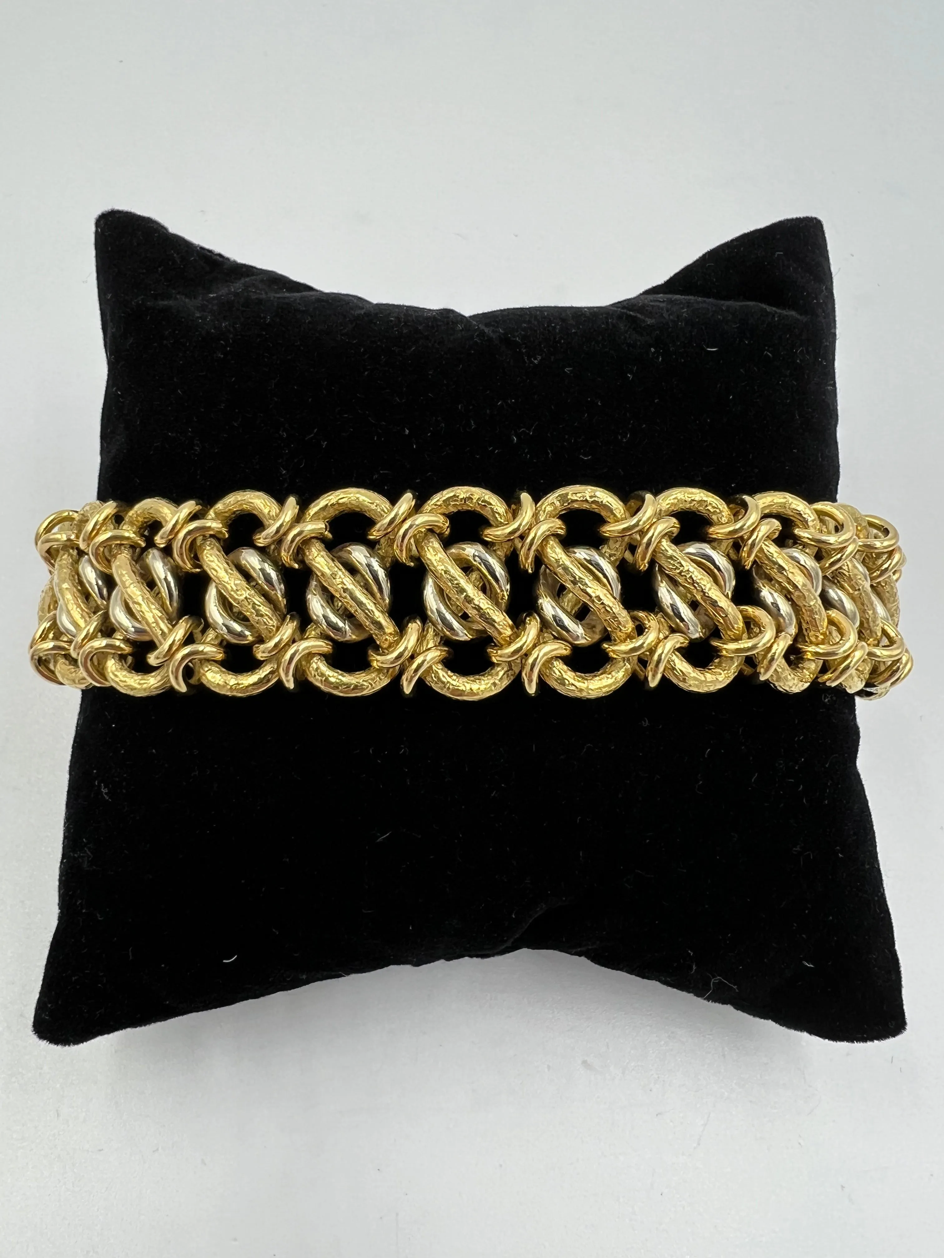 Vintage 1970s Interlocking 18k Yellow Gold Link Bracelet 8" Long