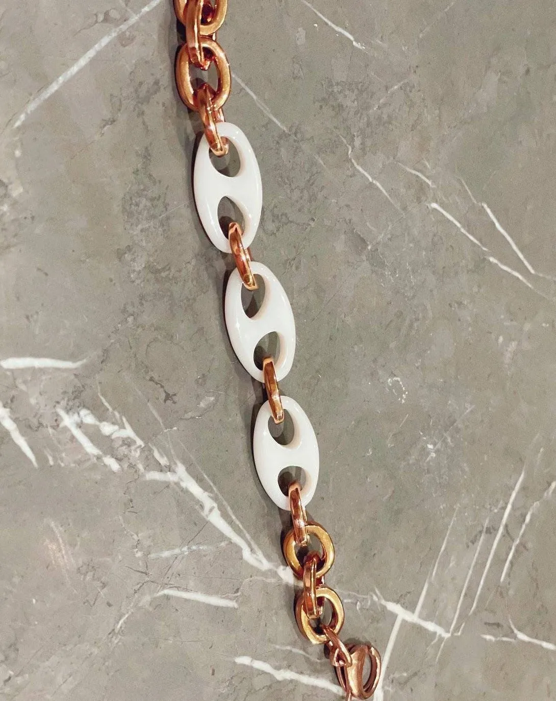 Vintage Mod Link Bracelet in White and Gold